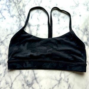 Lululemon flow y camo bra